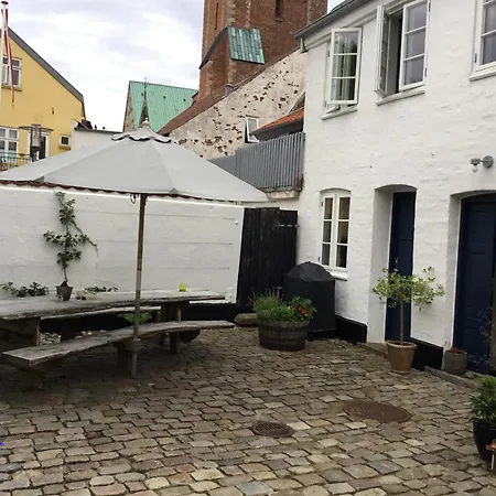 Rebslagerhuset Apartment *